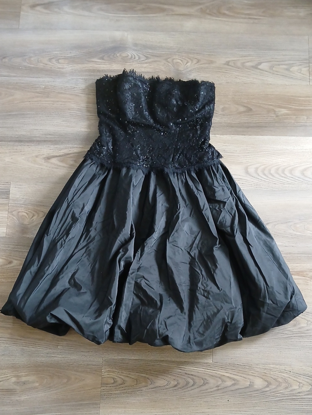 Vintage Tadashi Black Silk Bubble Hem Cocktail Dress Size 10 Sequin Lace Y2K